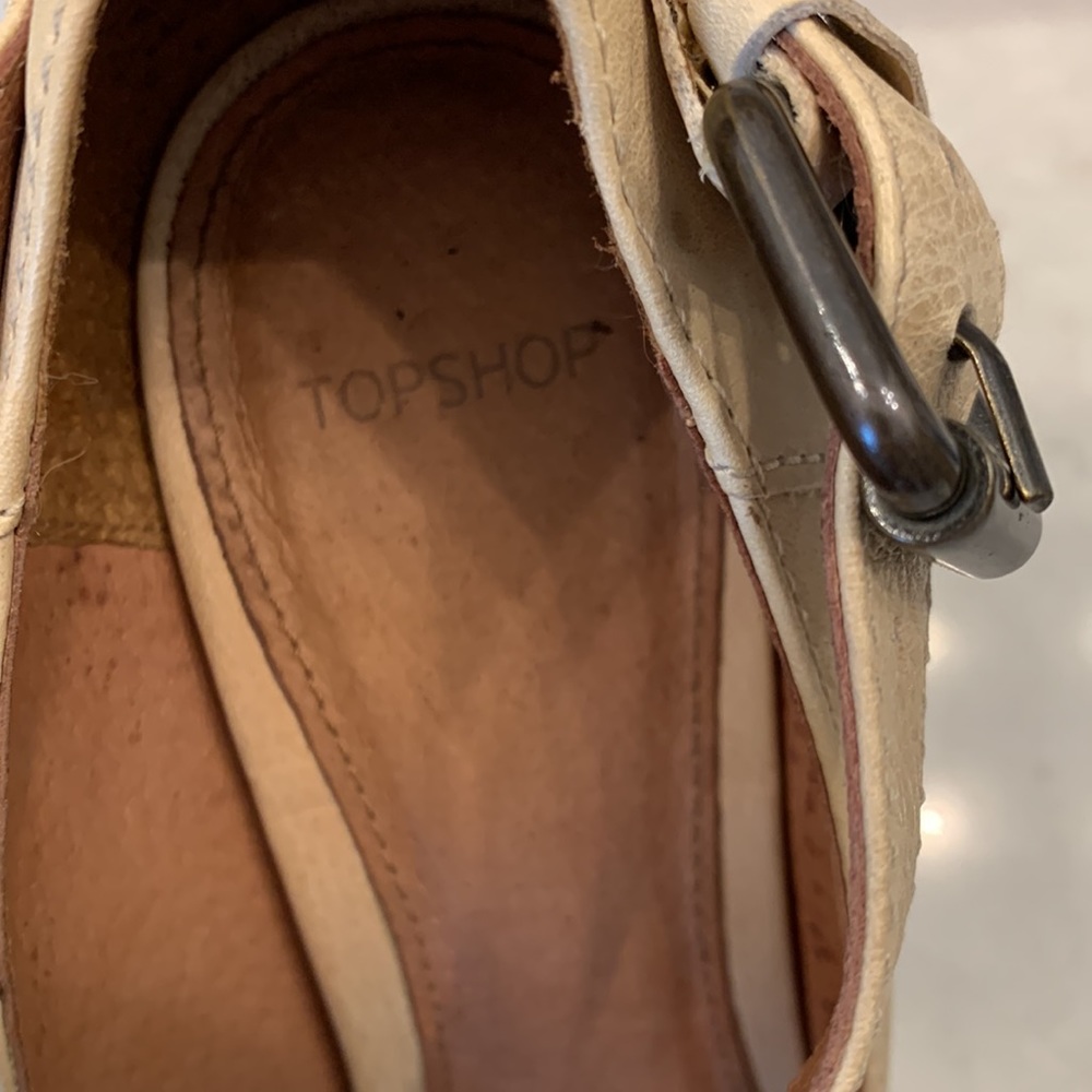 TopShop Ruffled Block Heels - Picture 5 of 5